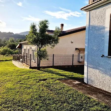 Apartment Country Chic Antico Casale - Piscina Idromassaggio Lettini, Solarium, Cinema Experience, Wifi, Parcheggio *