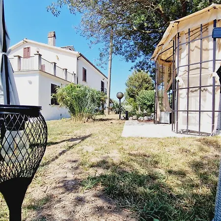 Country Chic Antico Casale - Piscina Idromassaggio Lettini, Solarium, Cinema Experience, Wifi, Parcheggio Апартаменты *