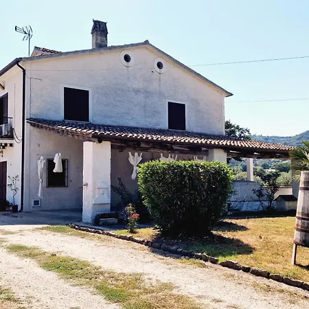 Country Chic Antico Casale - Piscina Idromassaggio Lettini, Solarium, Cinema Experience, Wifi, Parcheggio