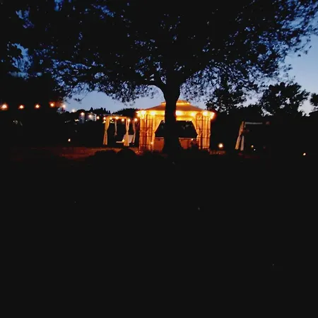 Country Chic Antico Casale - Piscina Idromassaggio Lettini, Solarium, Cinema Experience, Wifi, Parcheggio *