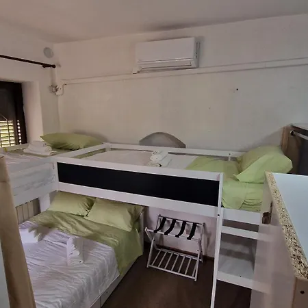 Country Chic Antico Casale - Piscina Idromassaggio Lettini, Solarium, Cinema Experience, Wifi, Parcheggio Apartment *
