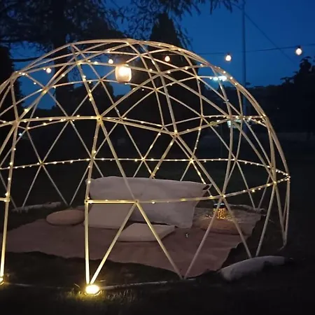 Country Chic Antico Casale - Piscina Idromassaggio Lettini, Solarium, Cinema Experience, Wifi, Parcheggio *