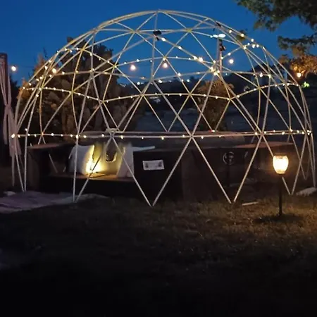 Country Chic Antico Casale - Piscina Idromassaggio Lettini, Solarium, Cinema Experience, Wifi, Parcheggio *
